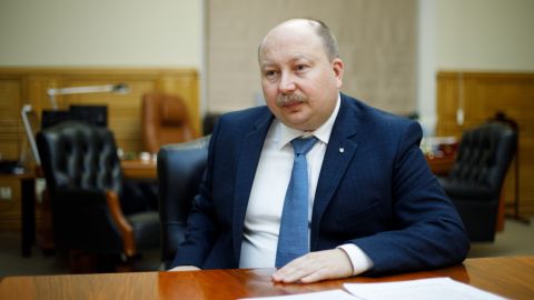 Украина должна готовиться к самостоятельному производству COVID-вакцин, - Кабмин