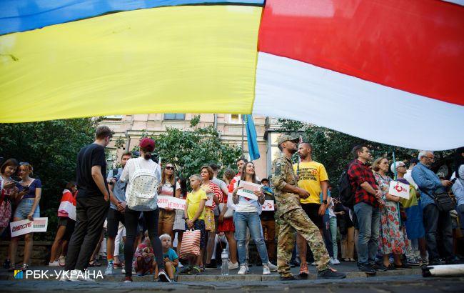 В Киеве прошла акция солидарности с белорусами