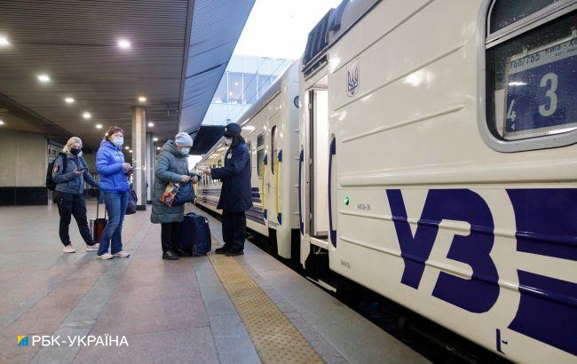 Укрзализныця назначила на 18 апреля 7 эвакуационных рейсов