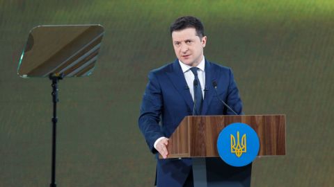 Президентский рейтинг Зеленского прекратил рост