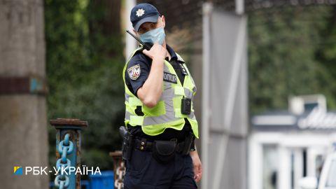 У Харкові неадекват накинувся і почав душити дівчинку, яка на вулиці гуляла з подружками