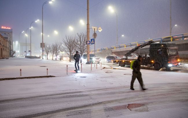 Мокрый снег и гололед: синоптик поделилась прогнозом погоды на завтра