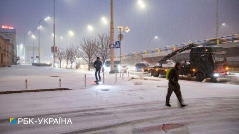 Туман, сніг та ожеледь: синоптики розповіли про погоду на 10 січня
