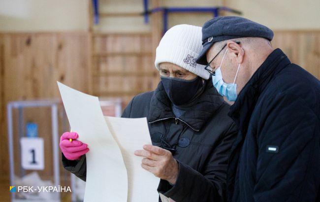 На выборах мэра Харькова проводят три опроса избирателей
