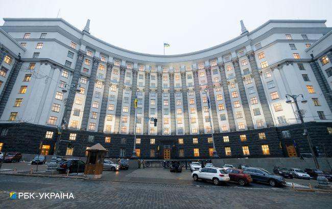 Кабмін пропонує удосконалити систему штрафів та громадських робіт для порушників