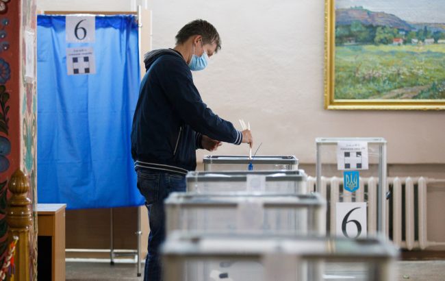 На місцевих виборах перемогли "Слуга народу" та "Батьківщина", - ЦВК