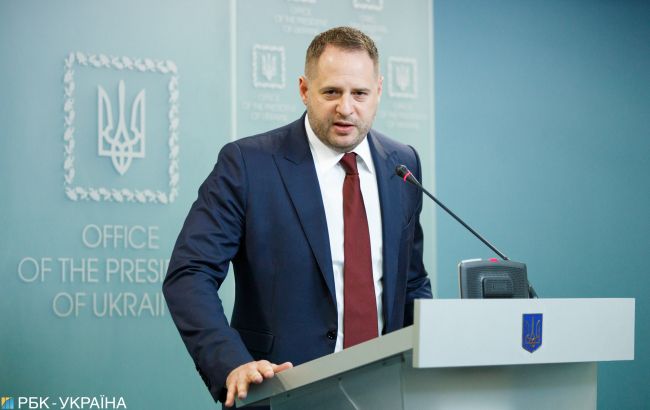 Українці хочуть реакції Зеленського на скандал з братом Єрмака