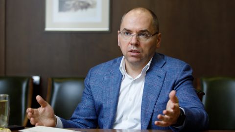 Власть на местах может только усиливать карантин, - Минздрав