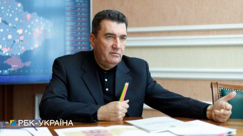 Россия развалится и ее нужно будет сразу разоружить, - Данилов