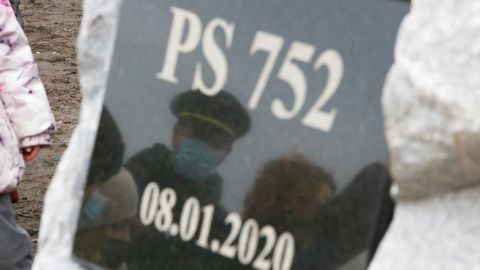 Страны-жертвы катастрофы МАУ тщательно изучат отчет Ирана