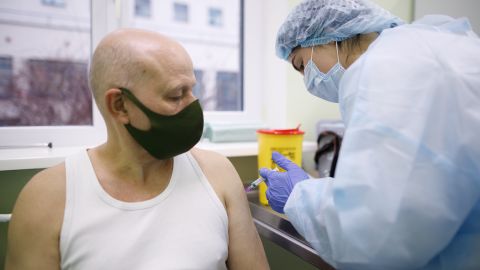 В Украине производителей вакцин могут освободить от ответственности за последствия прививок