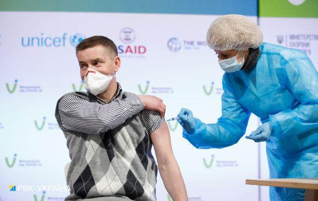 Кабмин планирует вакцинировать до 24 млн украинцев до 2022 года