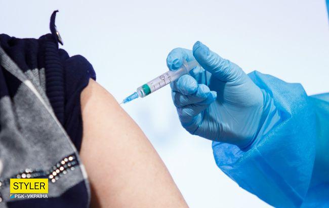 Правительство "слило" данные тысяч украинцев, записанных на вакцинацию: техническая ошибка
