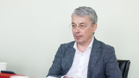 Олександр Ткаченко: Я не зовсім розумію, що таке "українська російська мова"