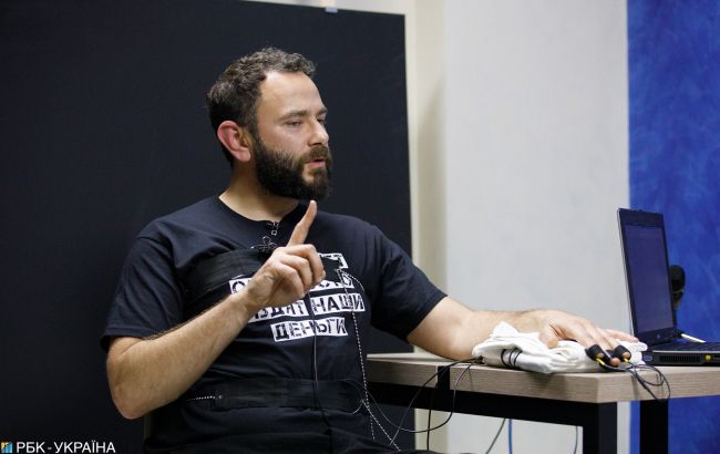 НБУ подал в суд на Дубинского