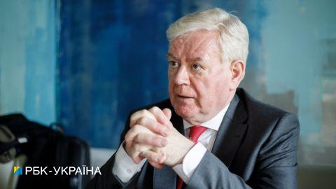 "Інтереси громадського здоров'я": спецпредставник ЄС про вакцинацію професійних груп