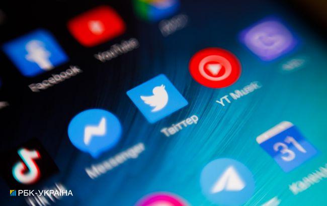 YouTube, TikTok, Twitter и Facebook просят сохранить контент с преступлениями РФ