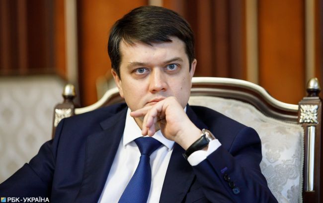 Вопрос создания новых районов рассмотрят до конца сессии Рады, - Разумков