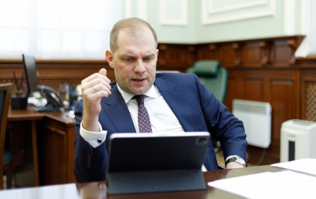 Новая основная валюта: НБУ готовится привязать гривну к евро