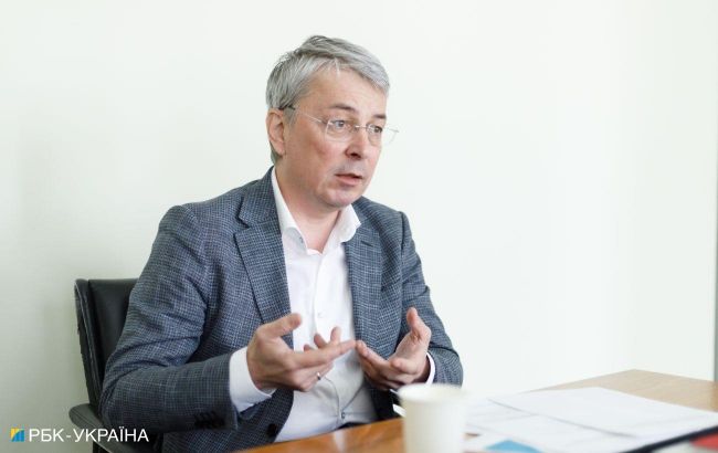 Зеленский попросил Шмыгаля рассмотреть замену Ткаченко