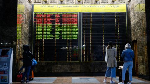 Железнодорожные билеты подорожают с 1 апреля: как изменится стоимость