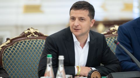 ЕС может снять санкции с России: Зеленский о возможности выхода из "Минска"