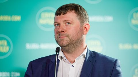 Корнієнко: у "Слузі народу" недостатньо голосів, щоб підтримати законопроект Зеленського по КСУ