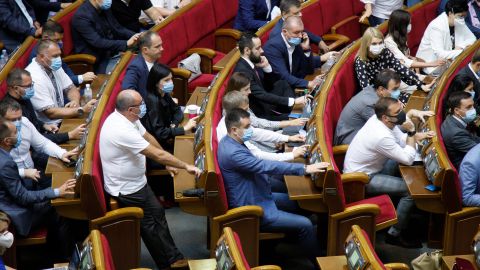 Три чверті українців незадоволені роботою Верховної ради