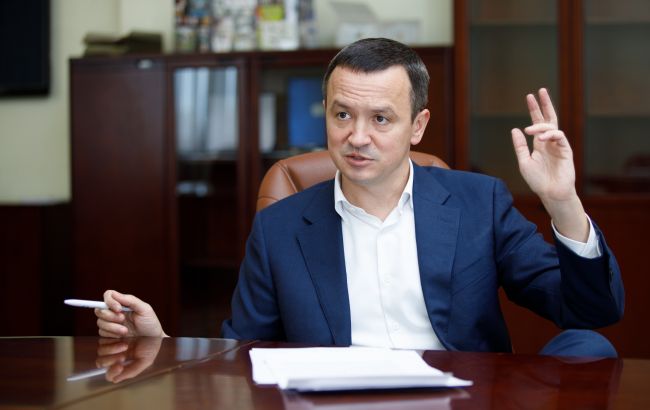 Выплаты карантинных 8 тысяч гривен начнутся 21 декабря