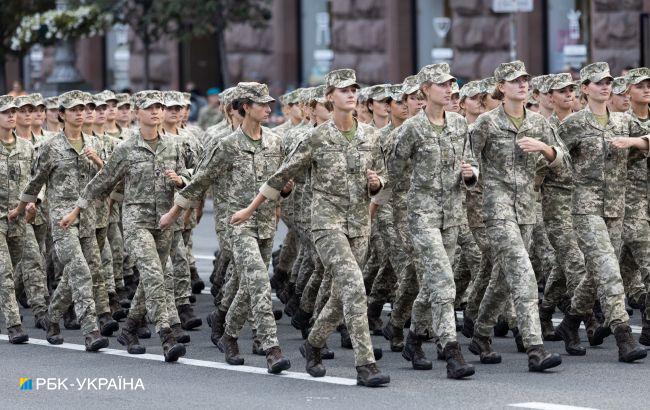 В Україні жінок окремих професій зобов'язали стати на військовий облік: кого це стосується