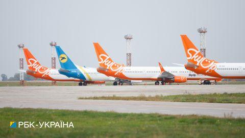 В аеропорту "Бориспіль" стався скандал: туристи почали непритомніти через затримку рейсу