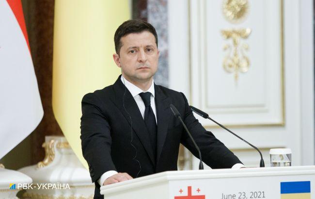 Зеленський відреагував на визнання "ЛДНР" Росією: підриває мирні зусилля