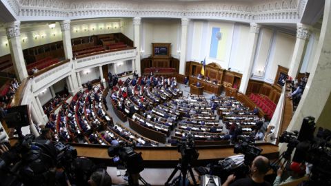 Рада внесла изменения в Налоговый кодекс для продолжения финреструктуризации