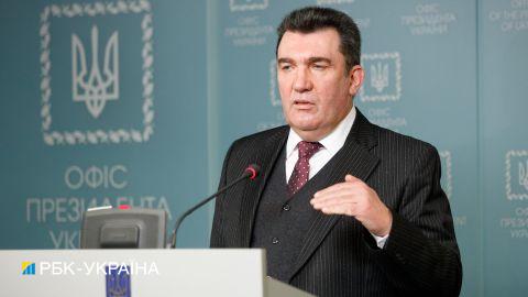 Данилов: нужно признать, что есть влияние олигархов на законодательную власть