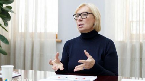 Власти в Крыму принуждают работников школ регистрироваться на выборах РФ со скриншотами