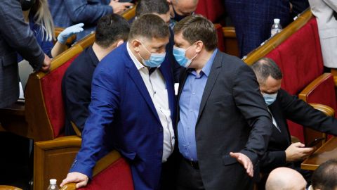 Какие партии могут пройти в Раду: свежий рейтинг