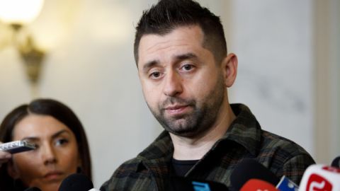 Арахамия: Иванисов должен сложить депутатский мандат