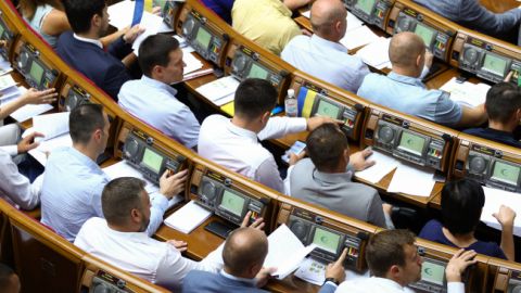 Рада схвалила закон про модернізацію сержантському служби в ЗСУ