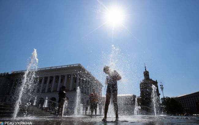 Спека в Києві третій день поспіль б'є температурні рекорди