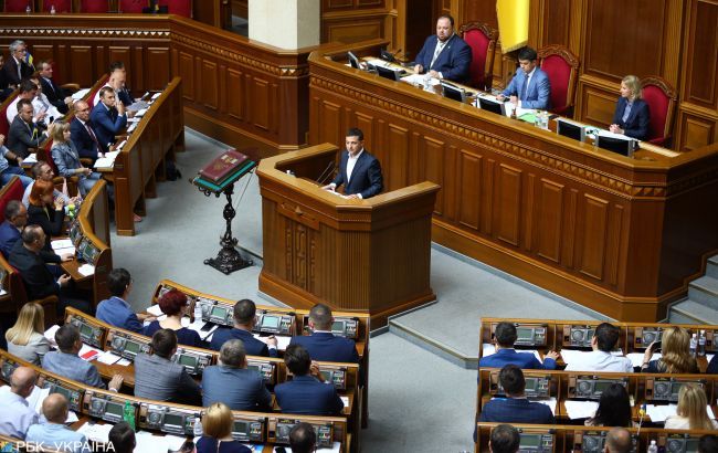 Більшість українців не бачать успіхів нової влади в ключових питаннях
