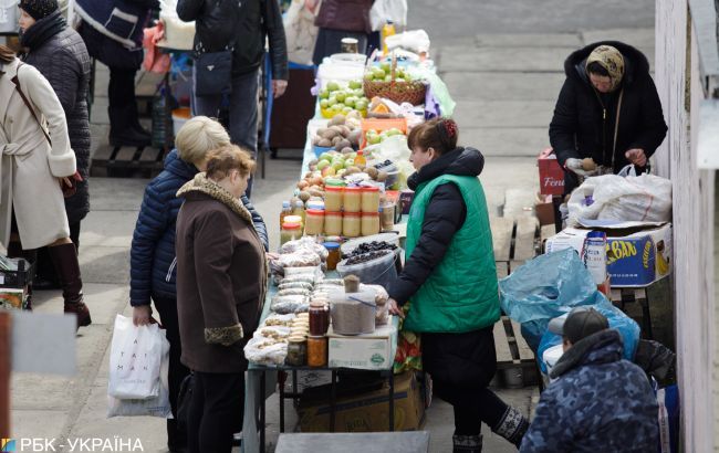 Во Львове закрывают все продуктовые рынки