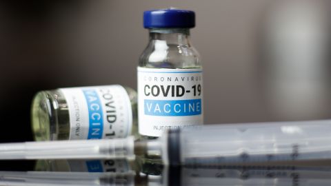 Найближчим часом до застосування будуть готові чотири вакцини від COVID-19, - ВООЗ