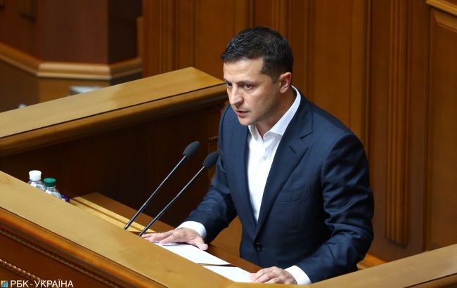 Украина получила копии Конституции Пилипа Орлика. Оригинал привезут на День независимости