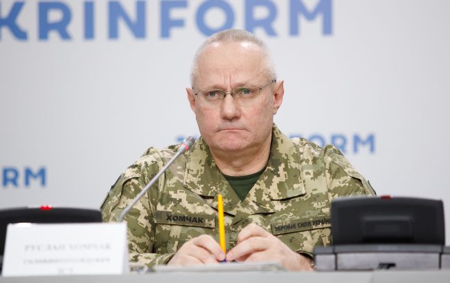 Росія продовжує утримувати 80 тисяч військових біля кордону України, - Хомчак