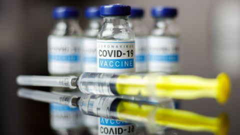Вакцинація в Україні - як записатися на щеплення | РБК-Україна