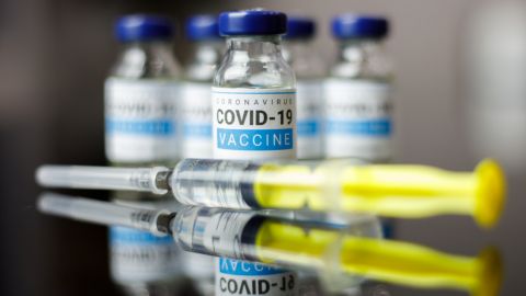 Pfizer і BioNTech подали заявку на використання вакцини від COVID-19 в Європі