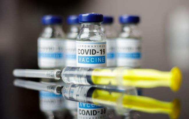Названі нові дати поставки вакцини від коронавірусу в Україну