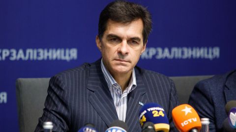 Кабмин уволил главу "Укрзализныци"