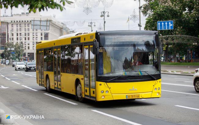 В Києві сьогодні вночі продовжать роботу деяких маршрутів громадського транспорту