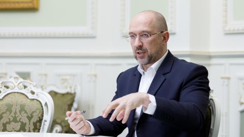 Шмыгаль анонсировал продажу семи крупных госпредприятий